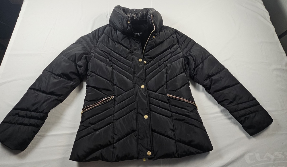 Large Womens Black Quilted Puffer Jacket Gold Hardware Button Zip by GUESS